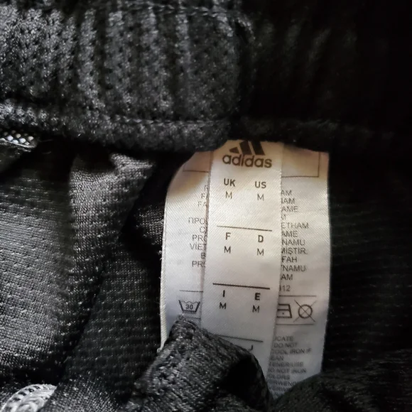 Adidas shorts SKU259 - Picture 3 of 3